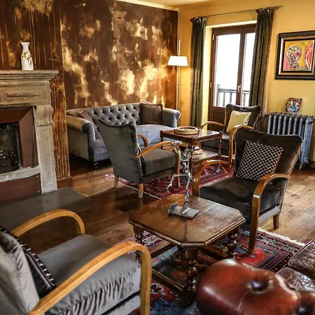 Maisons Grandes Murailles Valtournenche