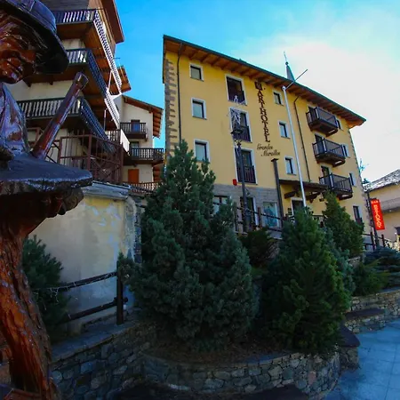 Maisons Grandes Murailles Valtournenche