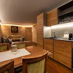 Maisons Grandes Murailles-luxury Apartamento Valtournenche