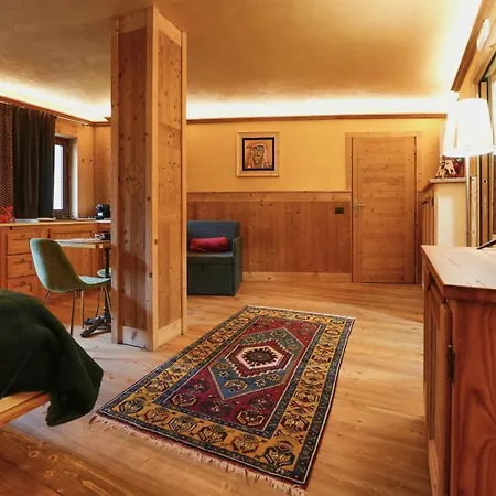 Maisons Grandes Murailles 발토우르넨체