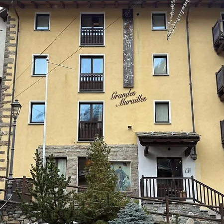 Maisons Grandes Murailles Apartamento