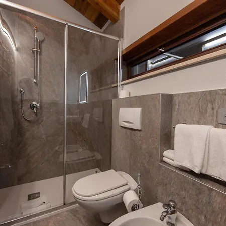 Maisons Grandes Murailles *