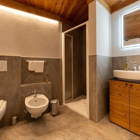 Maisons Grandes Murailles-luxury Valtournenche