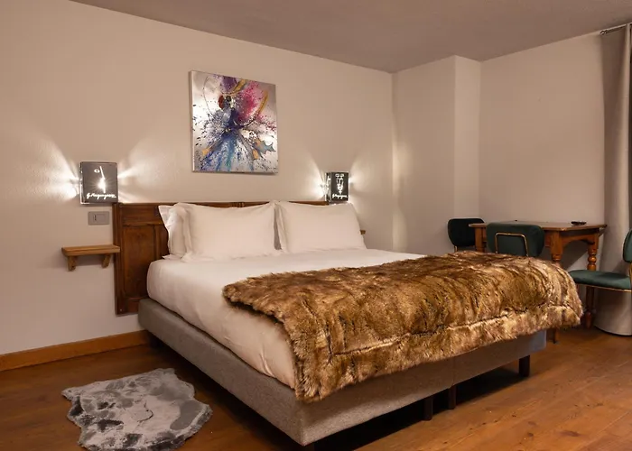 Maisons Grandes Murailles-Luxury Apartments Apartment